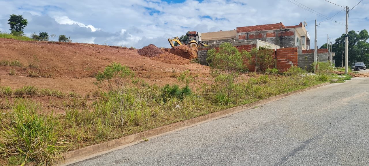 Terreno de 200 m² no Portal dos Pássaros, foto 2