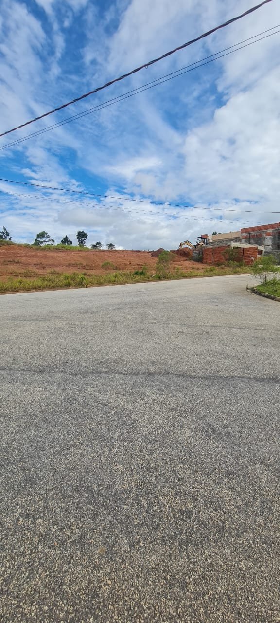 Terreno de 200 m² no Portal dos Pássaros, foto 3