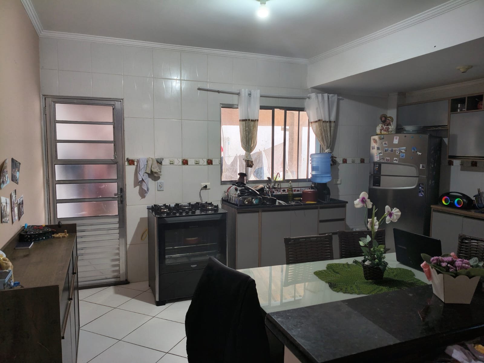 Casa com dois quartos e quintal no Reneville, foto 6