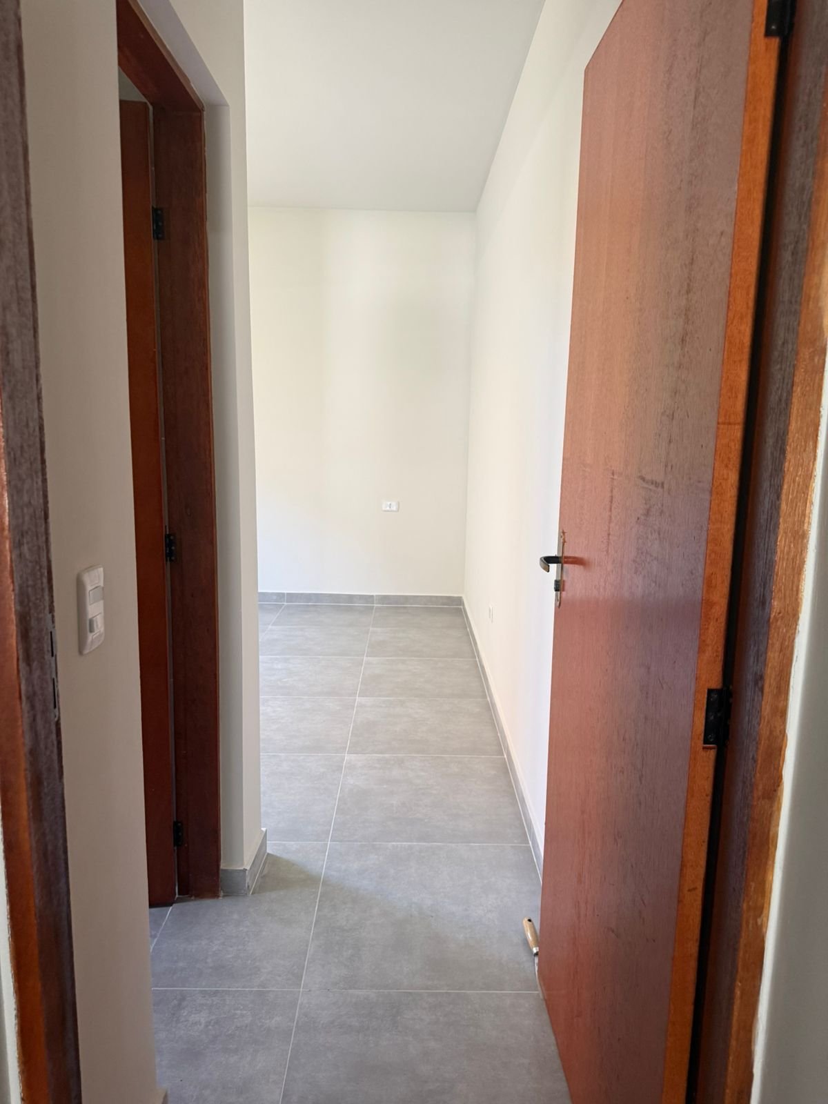 Casa com suíte e duas vagas no São José, foto 6