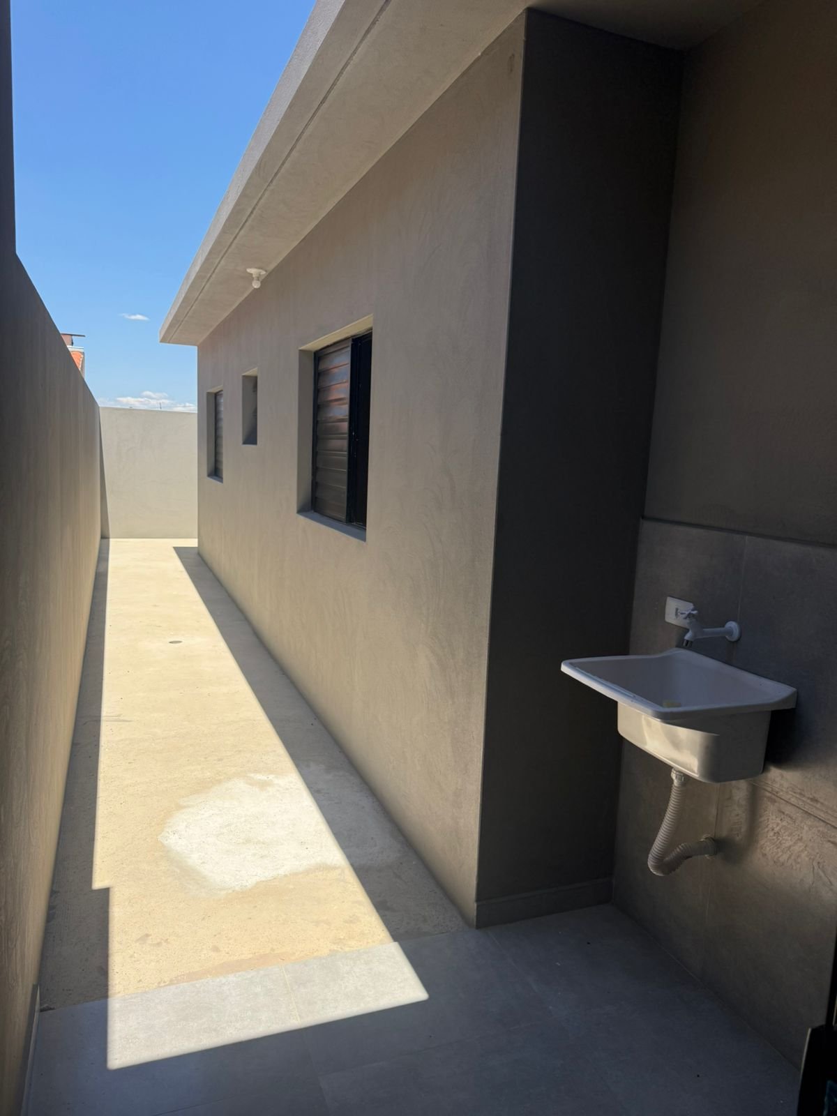 Casa com suíte e duas vagas no São José, foto 11