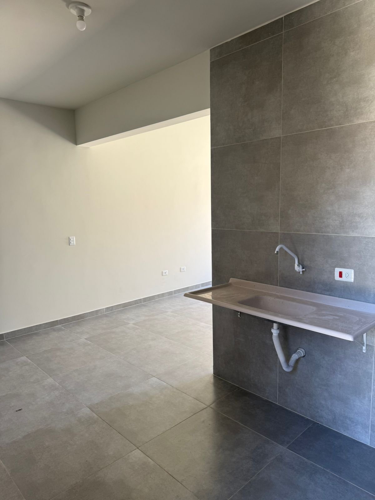 Casa com suíte e duas vagas no São José, foto 15