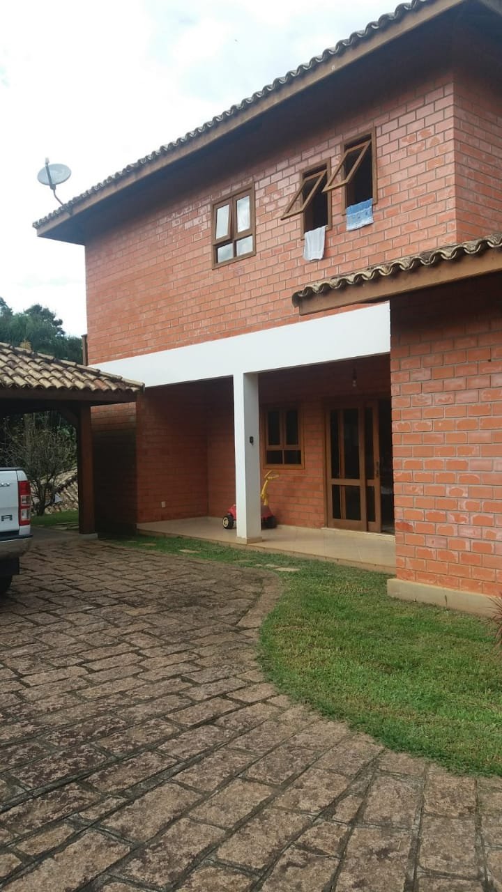 Chácara com piscina e represa em Mairinque, foto 3