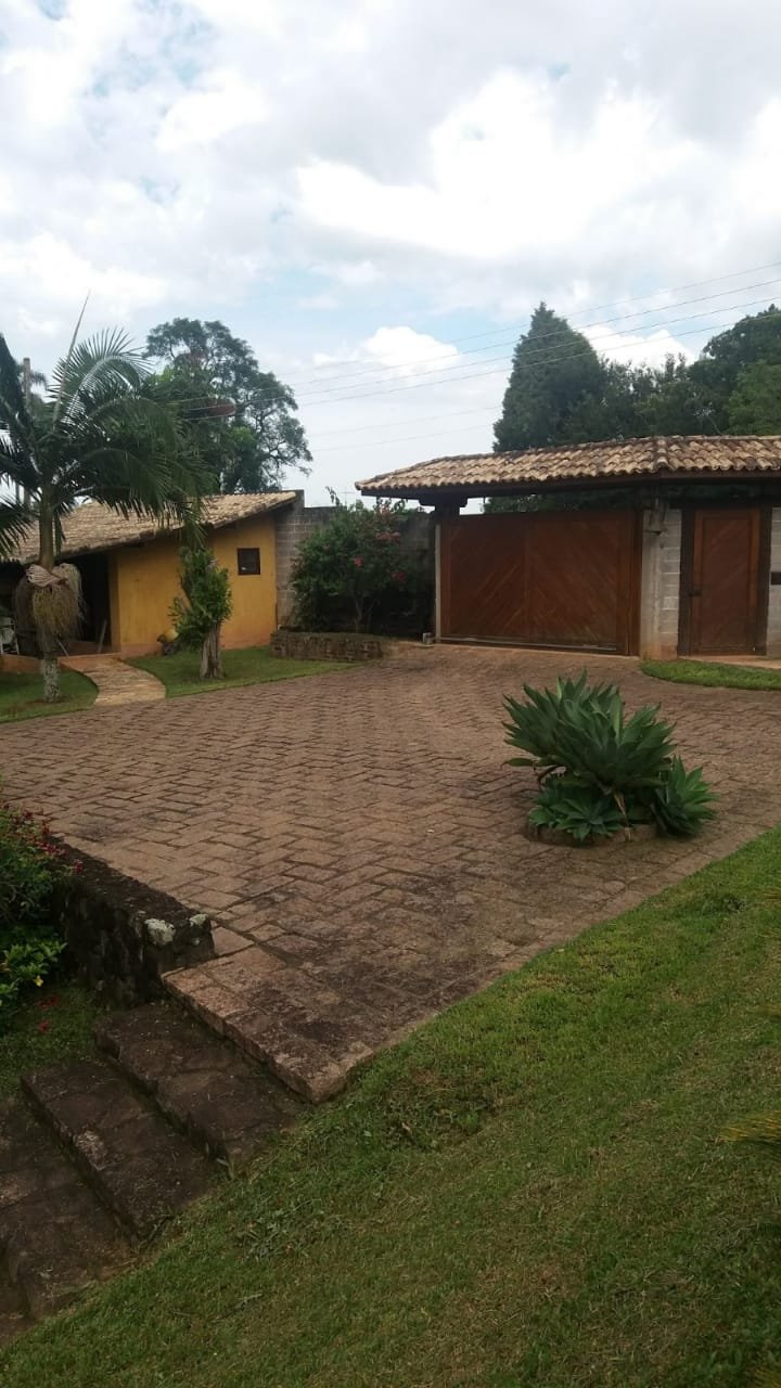 Chácara com piscina e represa em Mairinque, foto 4