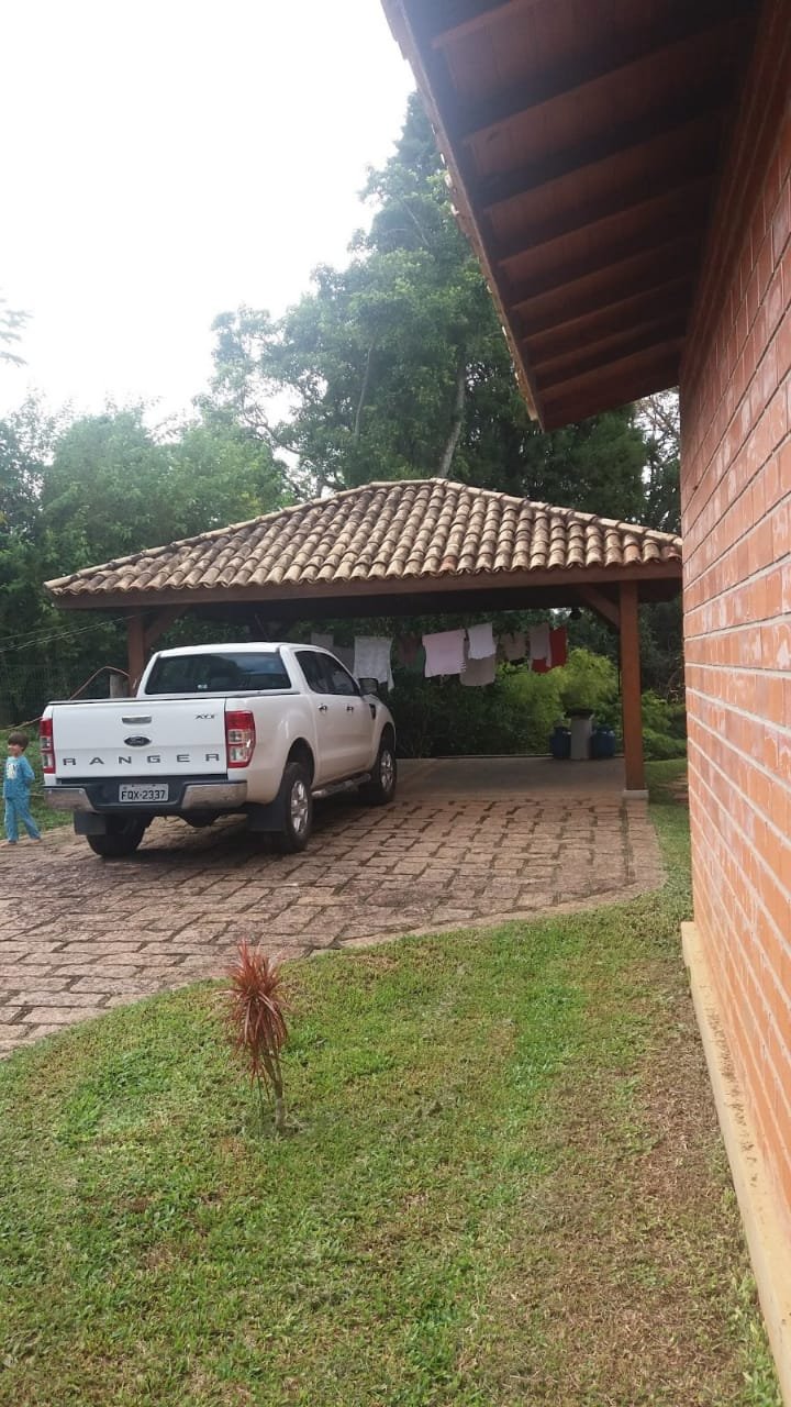 Chácara com piscina e represa em Mairinque, foto 8